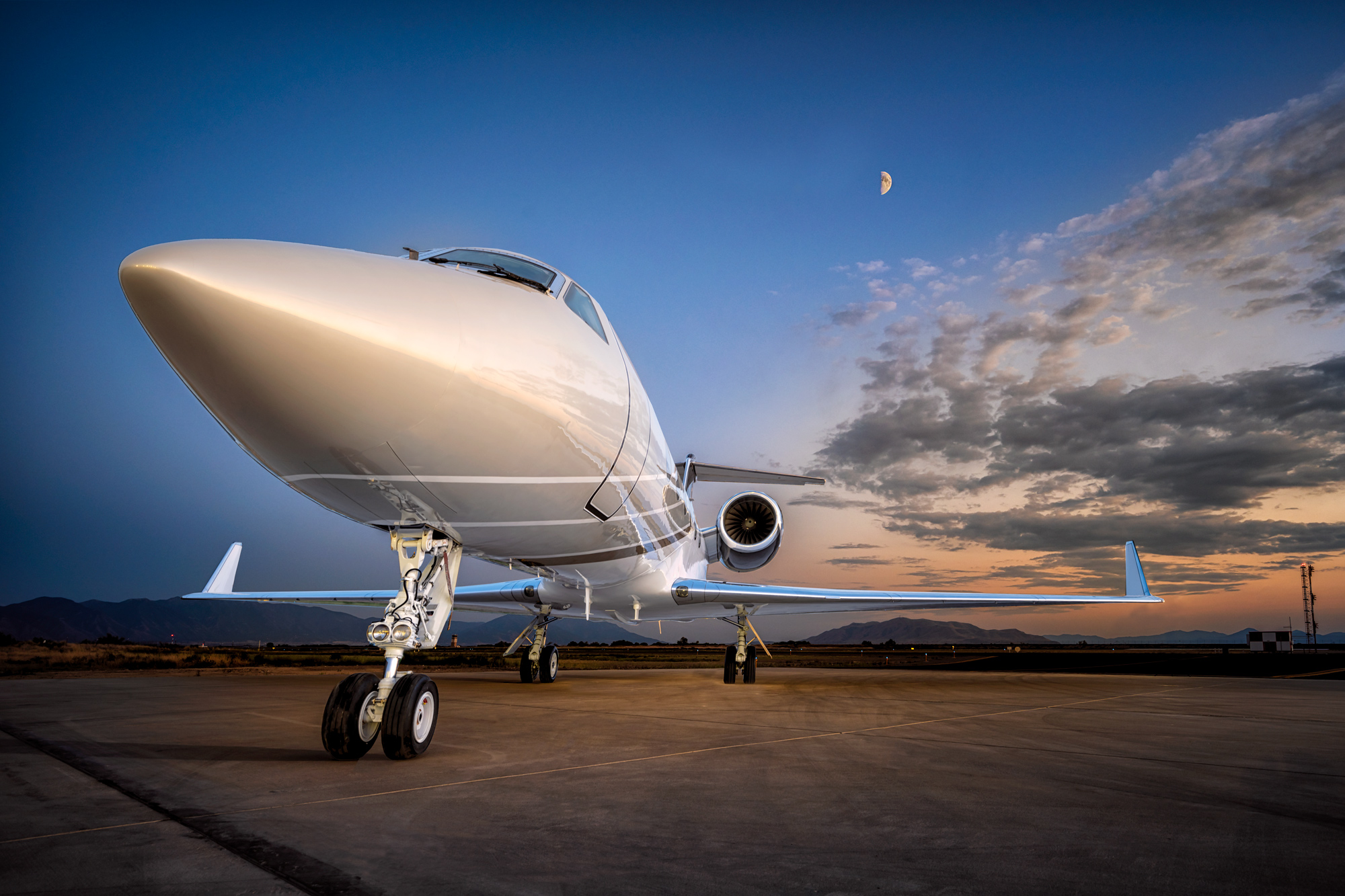 The Role of Visual Storytelling in Aviation Marketing